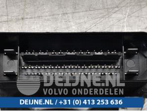 Używane Pompa ABS Mercedes SLK-Klasse 11- Cena € 200,00 Procedura marży oferowane przez van Deijne Onderdelen Uden B.V.