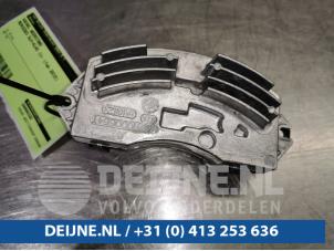 Used Heater resistor Mercedes SLK-Klasse 11- Price € 50,00 Margin scheme offered by van Deijne Onderdelen Uden B.V.