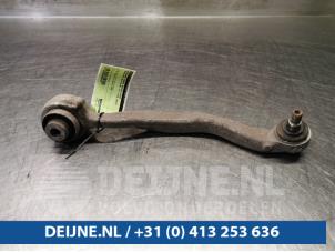 Usagé Bras de suspension bas avant droit Mercedes SLK-Klasse 11- Prix € 30,00 Règlement à la marge proposé par van Deijne Onderdelen Uden B.V.