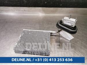 Usados Evaporador de aire acondicionado Mercedes SLK-Klasse 11- Precio € 50,00 Norma de margen ofrecido por van Deijne Onderdelen Uden B.V.