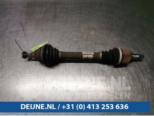 Used Front drive shaft, left Peugeot Partner Tepee (7A/B/C/D/E/F/G/J/P/S) 1.6 HDiF 90 16V Phase 1 Price € 90,75 Inclusive VAT offered by van Deijne Onderdelen Uden B.V.