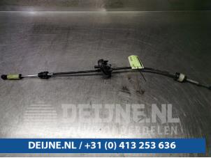 Usados Cable de cambio de caja de cambios Mercedes Sprinter 3,5t (906.73) 310 CDI 16V Precio € 90,75 IVA incluido ofrecido por van Deijne Onderdelen Uden B.V.