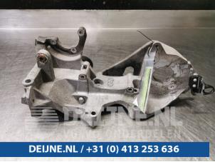 Used Alternator upper bracket Volkswagen Transporter T5 2.0 TDI DRF Price on request offered by van Deijne Onderdelen Uden B.V.