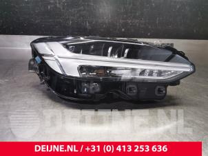 Gebrauchte Scheinwerfer rechts Volvo V90 II (PW) 2.0 D5 16V AWD Preis € 650,00 Margenregelung angeboten von van Deijne Onderdelen Uden B.V.