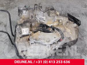 Used Gearbox Volvo XC70 (BZ) 2.4 D5 20V 205 AWD Price € 950,00 Margin scheme offered by van Deijne Onderdelen Uden B.V.