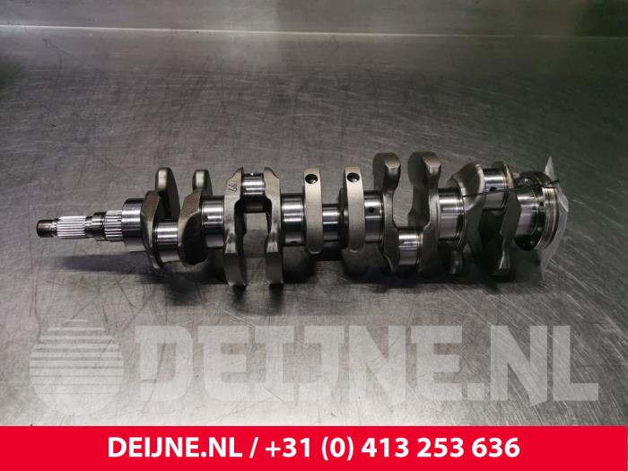 Używane Wal korbowy Volvo V70 (BW) 2.0 D3 20V Cena € 350,00 Procedura marży oferowane przez van Deijne Onderdelen Uden B.V.