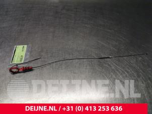 Used Oil dipstick Volvo V70 (BW) 2.4 D 20V Price € 15,00 Margin scheme offered by van Deijne Onderdelen Uden B.V.