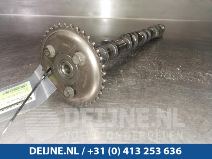 Camshaft from a Peugeot Boxer (U9) 2.2 HDi 120 Euro 4 2008