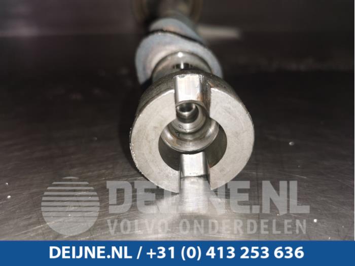 Camshaft from a Peugeot Boxer (U9) 2.2 HDi 120 Euro 4 2008