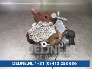 Używane Mechaniczna pompa paliwa Opel Vivaro 2.0 CDTI Cena € 169,40 Z VAT oferowane przez van Deijne Onderdelen Uden B.V.