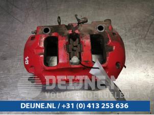 Used Rear brake calliper, right Porsche Cayenne II (92A) 3.0 D V6 24V Price € 300,00 Margin scheme offered by van Deijne Onderdelen Uden B.V.