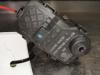 Tank flap lock motor from a Porsche Cayenne II (92A), 2010 / 2017 3.0 D V6 24V, SUV, Diesel, 2.967cc, 176kW (239pk), 4x4, M059E; MCNRB, 2010-06 / 2017-12, 92AED; 92AFD 2010
