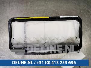 Used Right airbag (dashboard) Porsche Cayenne II (92A) 3.0 D V6 24V Price € 350,00 Margin scheme offered by van Deijne Onderdelen Uden B.V.