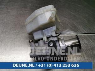 Used Master cylinder Porsche Cayenne II (92A) 3.0 D V6 24V Price € 50,00 Margin scheme offered by van Deijne Onderdelen Uden B.V.