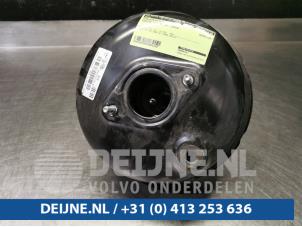 Używane Wspomaganie hamulców Porsche Cayenne II (92A) 3.0 D V6 24V Cena € 150,00 Procedura marży oferowane przez van Deijne Onderdelen Uden B.V.