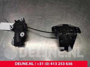 Used Tailgate lock mechanism Volvo V90 II (PW) 2.0 D4 16V Price on request offered by van Deijne Onderdelen Uden B.V.