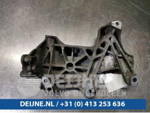 Używane Wspornik silnika Renault Trafic (1FL/2FL/3FL/4FL) 1.6 dCi 115 Cena € 96,80 Z VAT oferowane przez van Deijne Onderdelen Uden B.V.