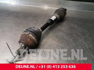 Usagé Arbre de transmission avant gauche Volvo XC60 I (DZ) 2.0 D4 16V Prix € 150,00 Règlement à la marge proposé par van Deijne Onderdelen Uden B.V.