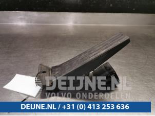Used Accelerator pedal BMW 5 serie (F10) 525d 16V Price € 25,00 Margin scheme offered by van Deijne Onderdelen Uden B.V.