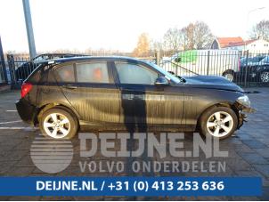 Używane Zestaw belek bocznych lewa + prawa BMW 1 serie (F20) 116i 1.6 16V Cena € 100,00 Procedura marży oferowane przez van Deijne Onderdelen Uden B.V.