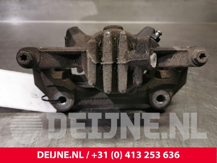 Front brake calliper, right from a Renault Trafic (1FL/2FL/3FL/4FL) 1.6 dCi 120 Twin Turbo 2016