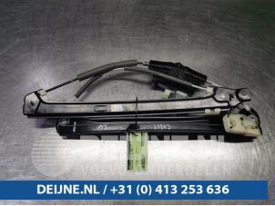 Usagé Mécanique vitre 4portes avant gauche Skoda Kodiaq 1.5 TSI 150 ACT 16V Prix € 50,00 Règlement à la marge proposé par van Deijne Onderdelen Uden B.V.