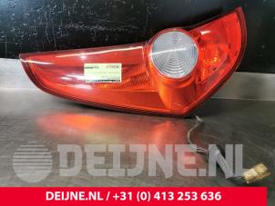 Usagé Feu arrière gauche Opel Agila (B) 1.3 CDTi 16V Ecotec Prix € 20,00 Règlement à la marge proposé par van Deijne Onderdelen Uden B.V.