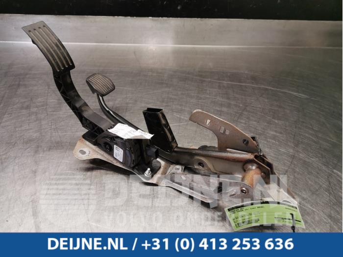 Gebrauchte Pedale Set Ford Focus 3 1.0 Ti-VCT EcoBoost 12V 125 Preis € 60,00 Margenregelung angeboten von van Deijne Onderdelen Uden B.V.