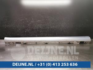 Used Side skirt, left Mercedes C (W205) C-220 2.2 CDI BlueTEC, C-220 d 16V Price € 75,00 Margin scheme offered by van Deijne Onderdelen Uden B.V.