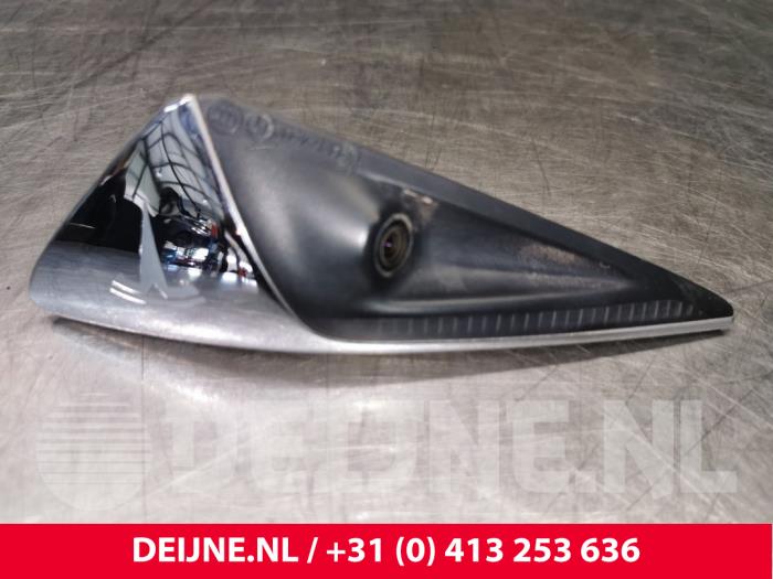 Side fender camera