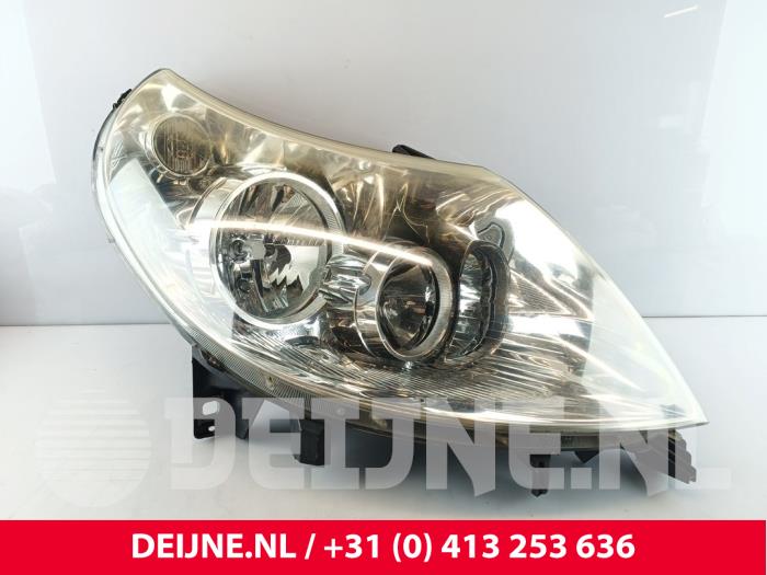 Używane Reflektor prawy Peugeot Boxer (U9) 2.2 HDi 100 Euro 4 Cena € 90,75 Z VAT oferowane przez van Deijne Onderdelen Uden B.V.