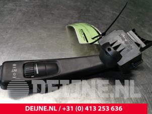 Usados Interruptor de limpiaparabrisas Volvo C30 (EK/MK) 1.6 16V Precio € 20,00 Norma de margen ofrecido por van Deijne Onderdelen Uden B.V.