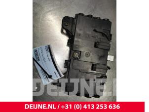 Used Fuse box Volkswagen Crafter (SY) 2.0 TDI Price € 84,70 Inclusive VAT offered by van Deijne Onderdelen Uden B.V.