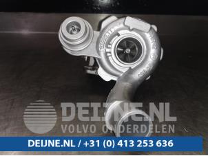 Révisé Turbo Renault Trafic Prix € 423,50 Prix TTC proposé par van Deijne Onderdelen Uden B.V.