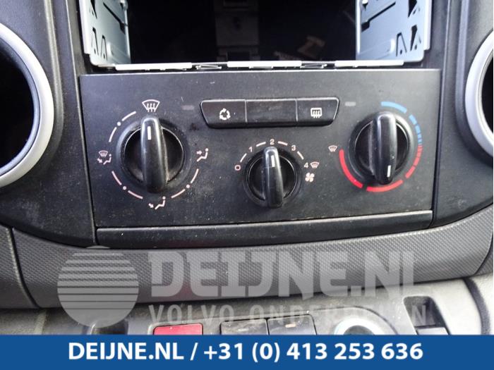 Panneau de commandes chauffage d'un Citroën Berlingo 1.6 HDI 16V 90 2008