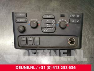 Used Heater control panel Volvo S80 (TR/TS) 2.4 SE 20V 170 Price € 50,00 Margin scheme offered by van Deijne Onderdelen Uden B.V.