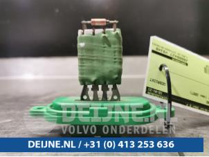 Używane Opornik nagrzewnicy Iveco New Daily IV 40C14G, C14GV/P Cena € 6,05 Z VAT oferowane przez van Deijne Onderdelen Uden B.V.