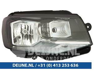 New Headlight, right Volkswagen Transporter Price € 169,40 Inclusive VAT offered by van Deijne Onderdelen Uden B.V.