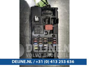 Usagé Boîte à fusibles Iveco New Daily IV 40C14G, C14GV/P Prix € 121,00 Prix TTC proposé par van Deijne Onderdelen Uden B.V.
