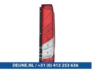 Neue Rücklicht rechts Iveco New Daily Preis € 108,90 Mit Mehrwertsteuer angeboten von van Deijne Onderdelen Uden B.V.