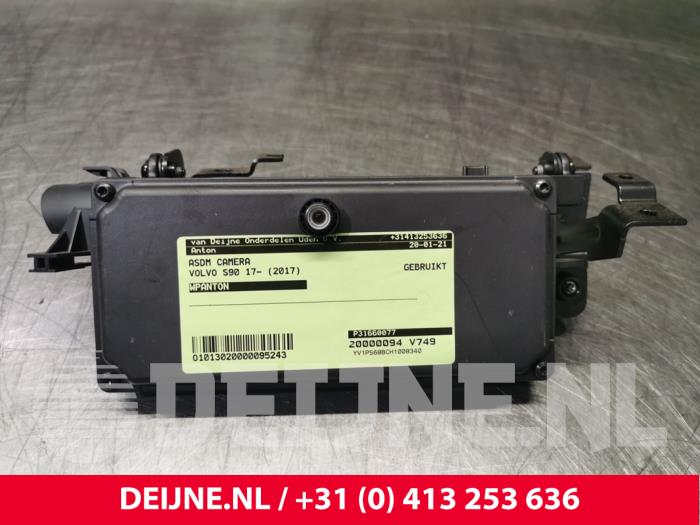 Używane Kamera ADSM Volvo S90 II 2.0 D5 16V AWD Cena € 175,00 Procedura marży oferowane przez van Deijne Onderdelen Uden B.V.