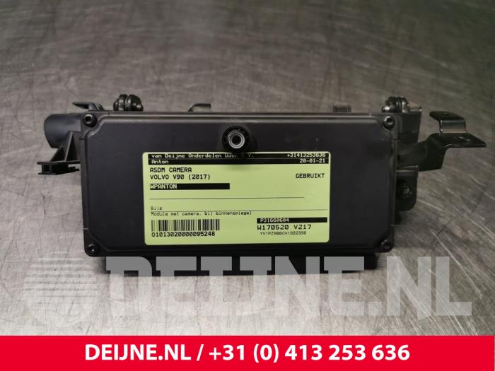 Używane Kamera ADSM Volvo V90 Cross Country (PZ) 2.0 D4 16V AWD Cena € 175,00 Procedura marży oferowane przez van Deijne Onderdelen Uden B.V.