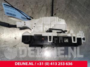 Used Sliding door lock mechanism, left Mercedes Sprinter 3,5t (906.63) 319 CDI,BlueTEC V6 24V Price € 72,60 Inclusive VAT offered by van Deijne Onderdelen Uden B.V.