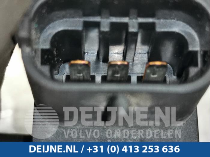 Particulate filter sensor from a Renault Trafic (1FL/2FL/3FL/4FL) 1.6 dCi 120 Twin Turbo 2016