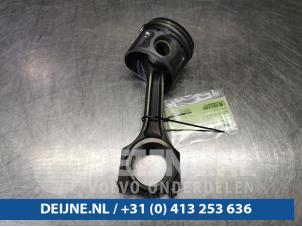 Used Piston Ford Transit 2.2 TDCi 16V Price € 96,80 Inclusive VAT offered by van Deijne Onderdelen Uden B.V.