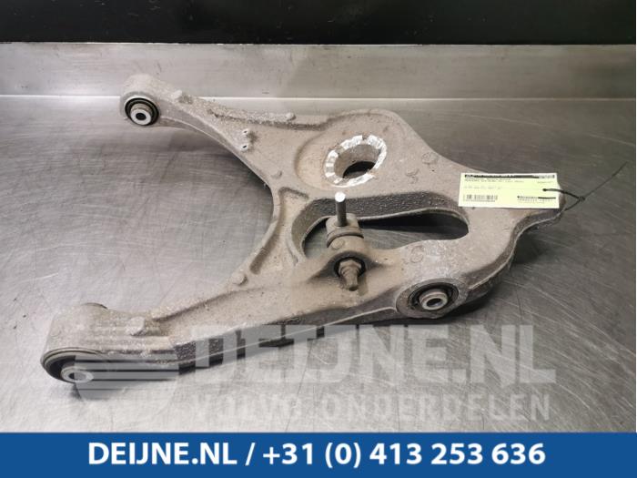 Begagnade Fjäderfäste, höger bak Mercedes GLE (W166) 250d 2.0 Pris € 250,00 Marginaltabell erbjuds av van Deijne Onderdelen Uden B.V.