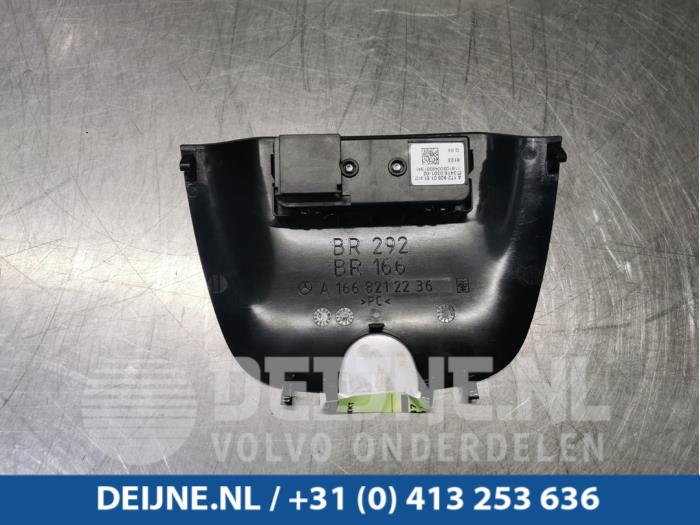 SOS button Mercedes GLE 250d 2.0 A1729050151