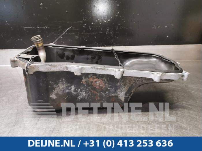 Ölwanne van een Iveco New Daily IV 50C14GV, 50C14GV/P 2006