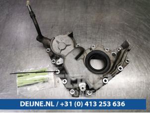 Usados Bomba de aceite Iveco Daily Precio € 121,00 IVA incluido ofrecido por van Deijne Onderdelen Uden B.V.