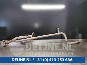 Używane Srodkowa rura wydechowa Citroen Berlingo 1.6 HDI 16V 90 Cena € 121,00 Z VAT oferowane przez van Deijne Onderdelen Uden B.V.